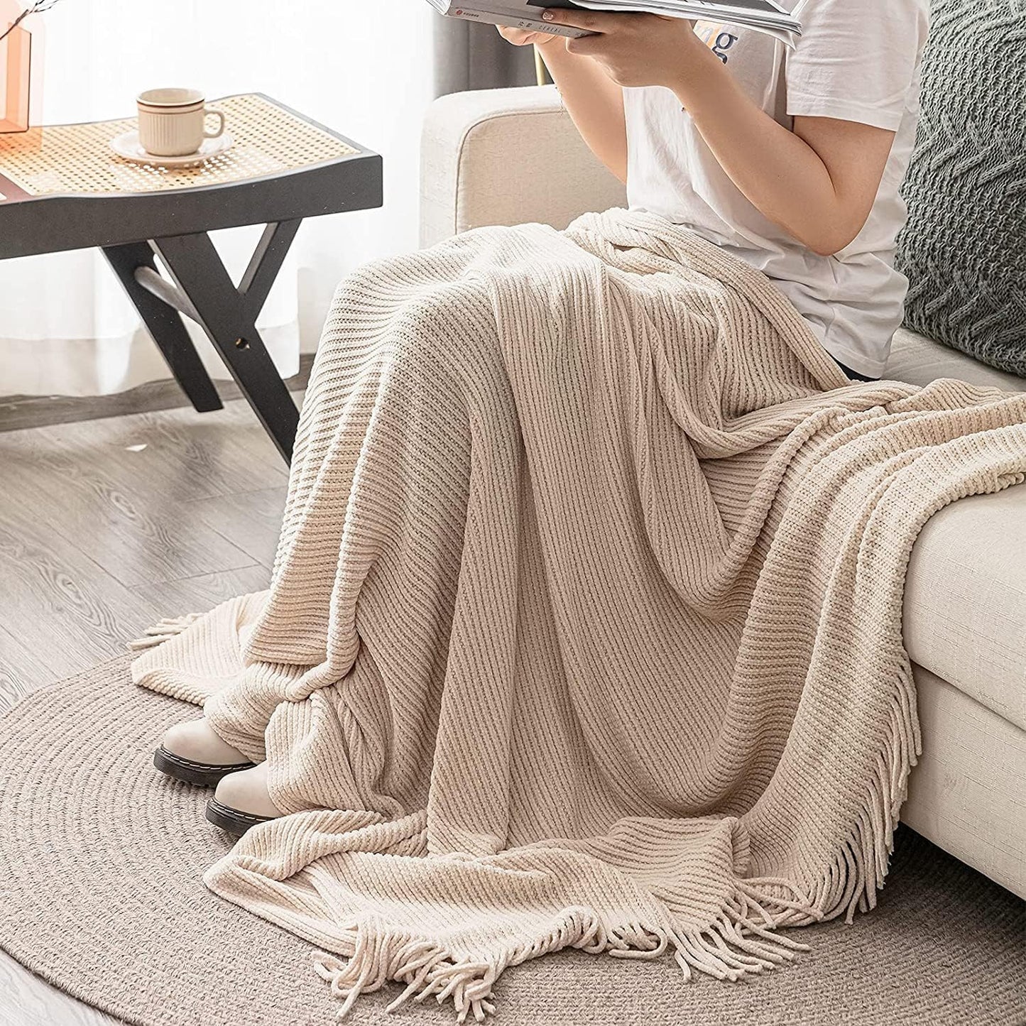 lifein Throw Blanket for Couch, Soft Boho Decor Bed Throw,Cozy White Chenille Knitted Small Farmhouse Lightweight Throw for Spring(White/Cream,60 * 80")