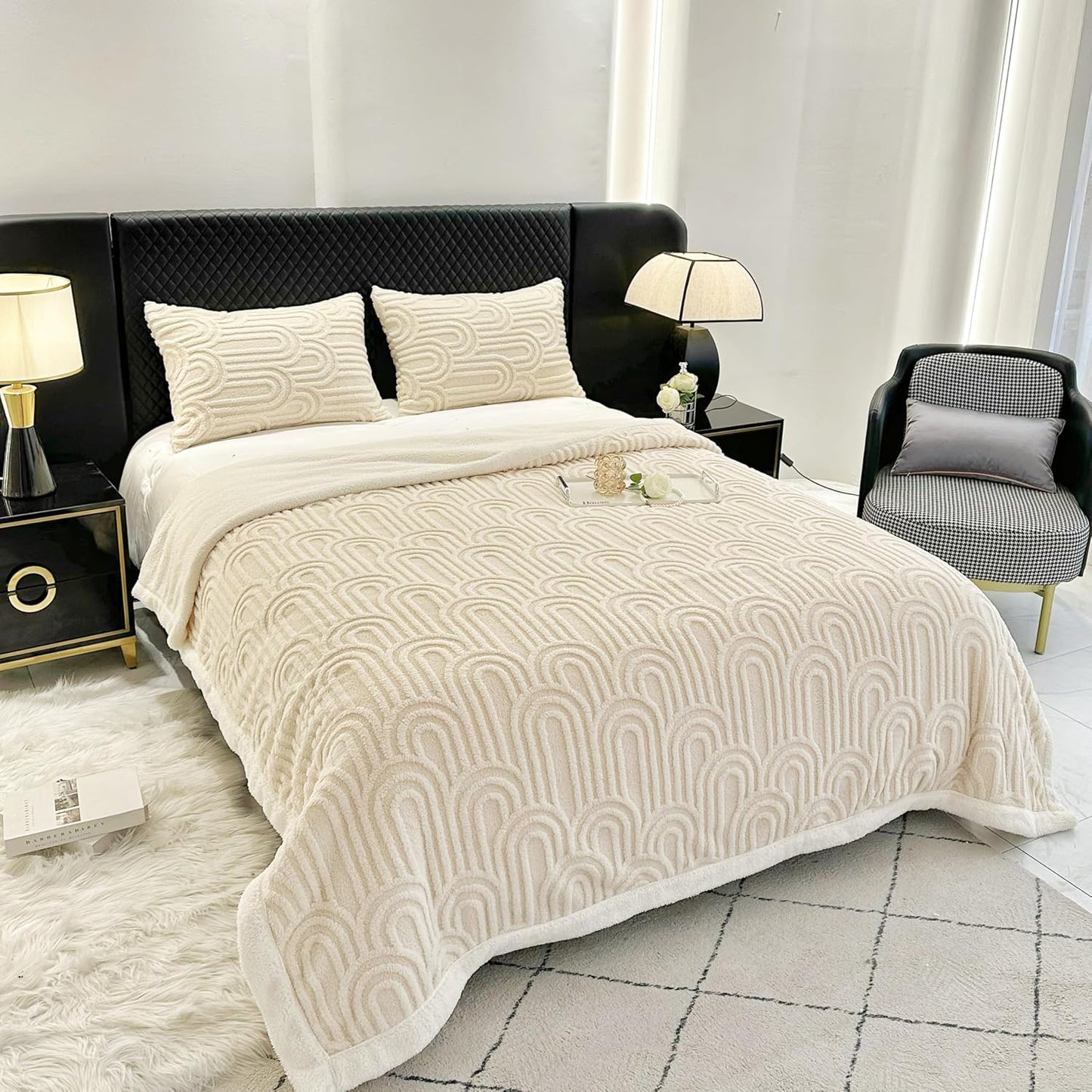UKELER Sherpa Bed Blanket 80 × 90 inch, Ultra Soft Queen Size Throw Blanket for All Season, Cozy Plush Arch Fleece Blankets for Bedroom Living Room Dorm Hostel Sofa Camping, Off-White