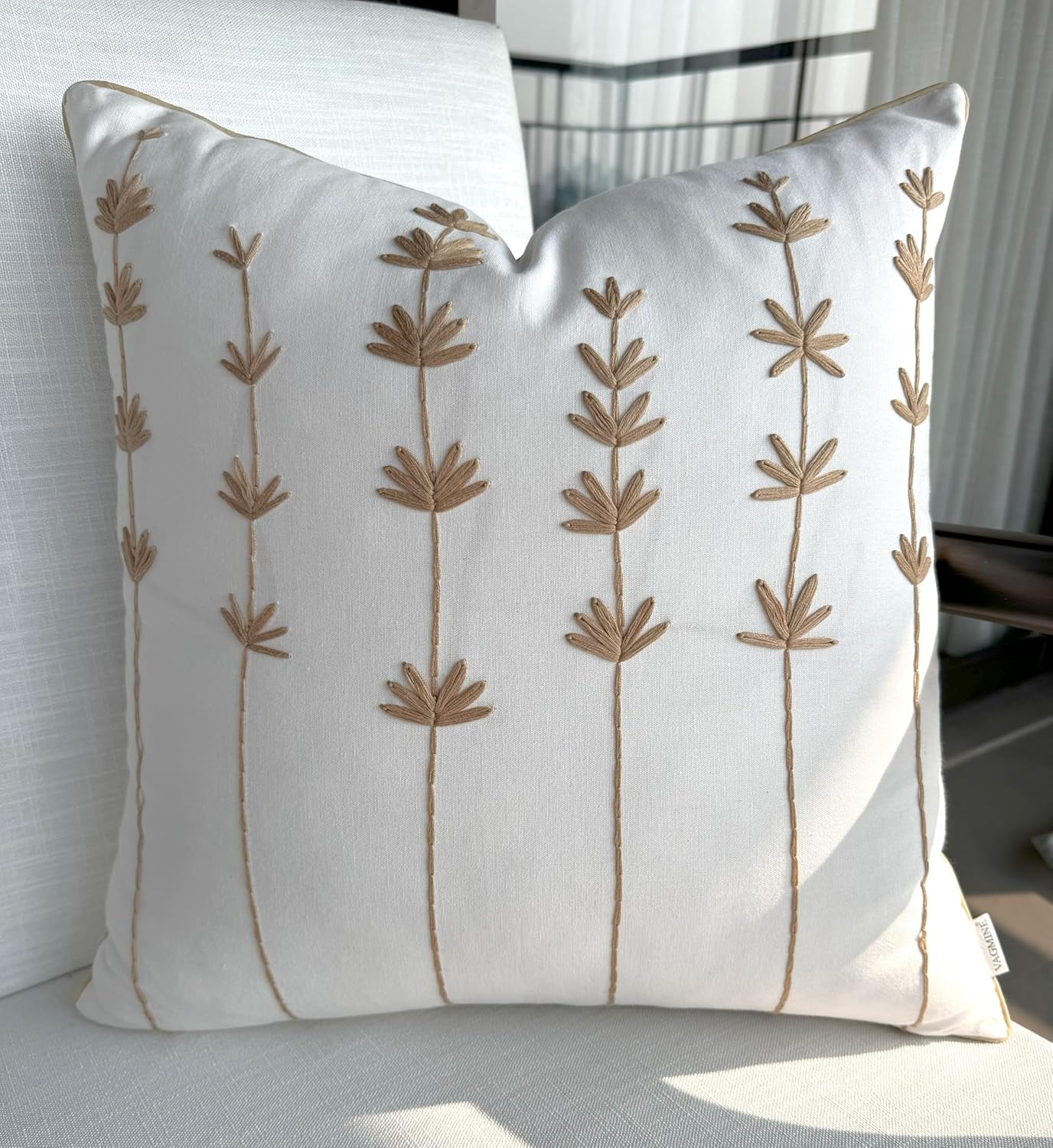 VAGMINE Hand Embroidered Daisy Accent Throw Pillow Cover - 18x18 Inches Square - 100% Cotton Ivory Decorative Cushion Cover for Couch, Sofa, Living Room - Textured Embroidery - Cozy Floral Home Décor