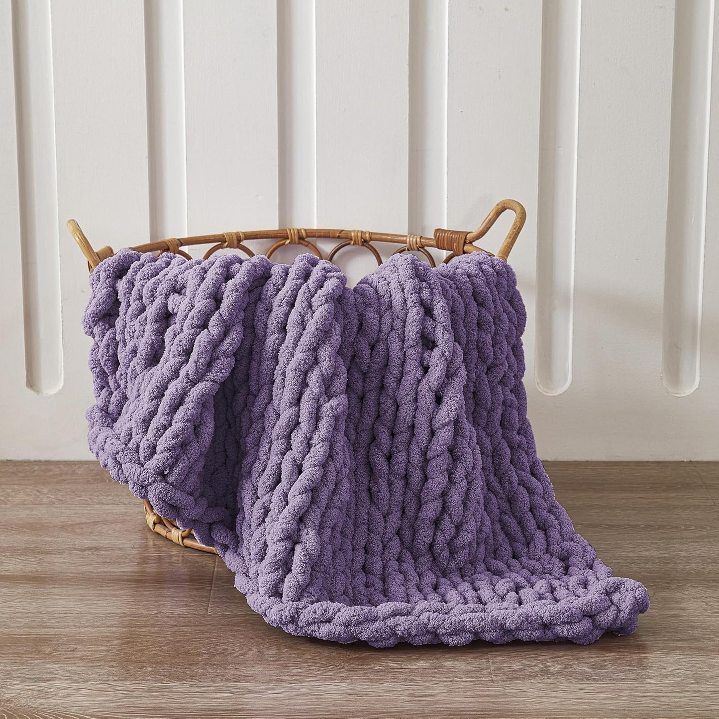 WESHIONGOO Chunky Knit Blanket Throw 40"×40" Knitted Throw Blankets for Couch Bed Fluffy Soft Blanket with Jumbo Chenille Yarn Thick 100% Handmade(Purple)