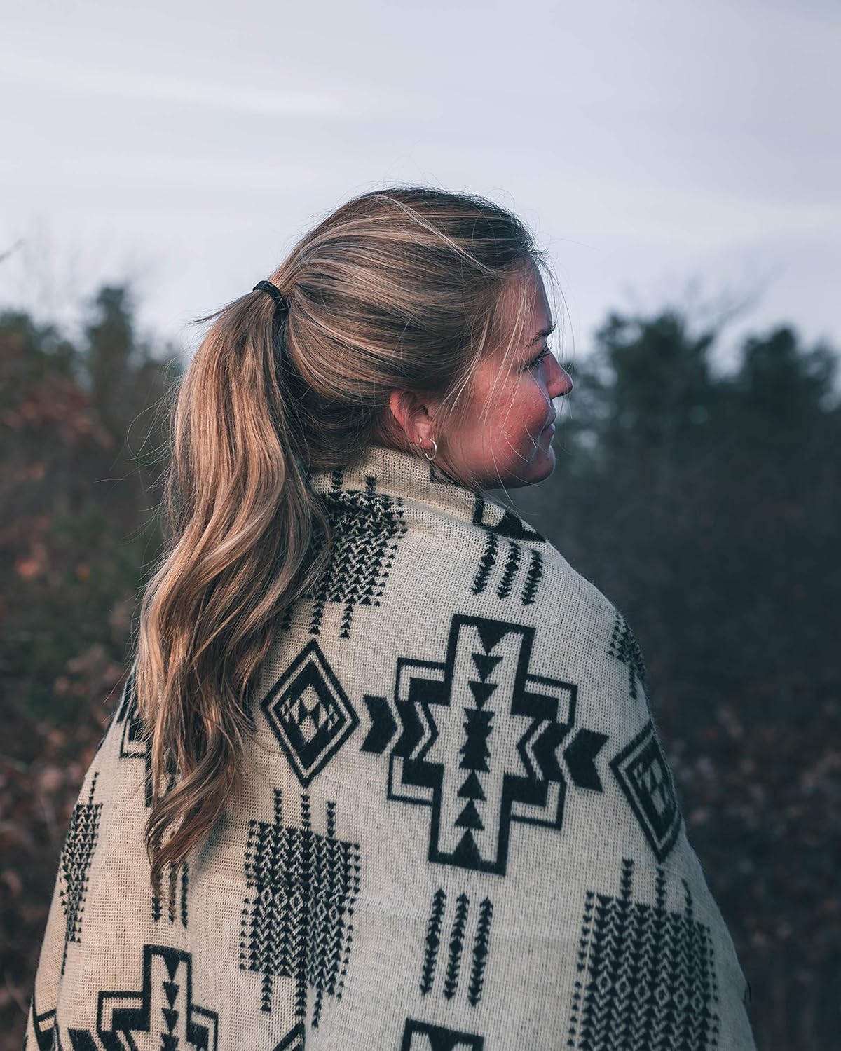 Inca Aztec Throw, Queen, King Blanket | Southwest Indian Navajo Boho Style | Native Cover for Camping, Bedding, Couch, Vanlife | Faux Alpaca, Lightweight, Hypoallergenic (Obsidian Black, Queen)