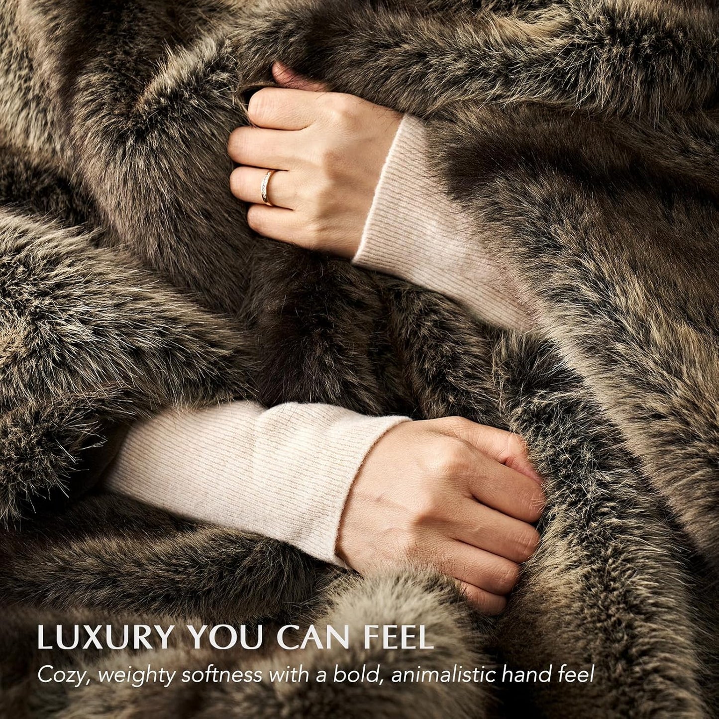 Luxury Faux Fur Throw Blanket, Soft Fluffy Faux Mink Blankets for Bed, Couch, Sofa, Thick Cozy Plush Warm Fur Throws with Reversible Velvet, Ombré Sable Brown, 60"x80"