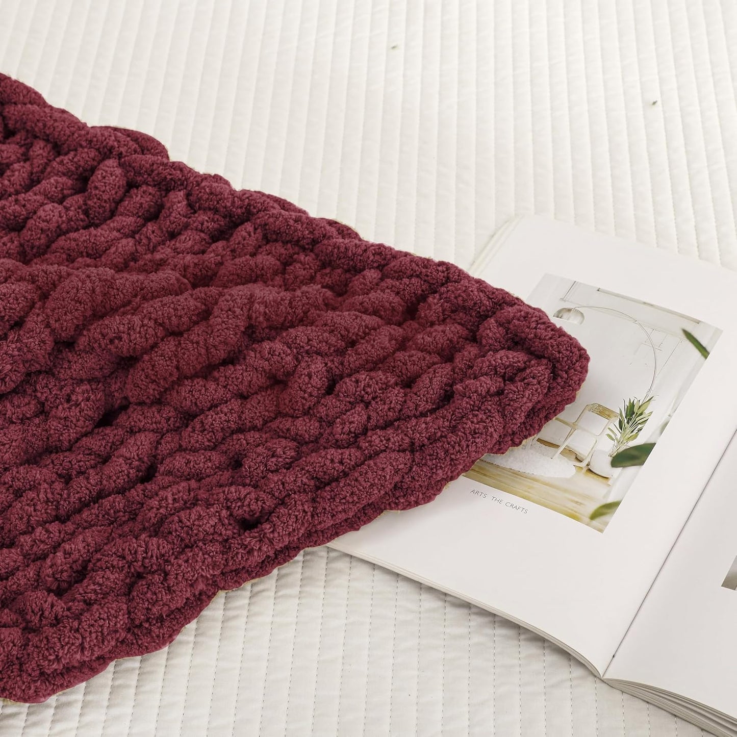 WESHIONGOO Chunky Knit Blanket Throw 40"×40" Knitted Throw Blankets for Couch Bed Fluffy Soft Blanket with Jumbo Chenille Yarn Thick 100% Handmade (Burgundy Red)