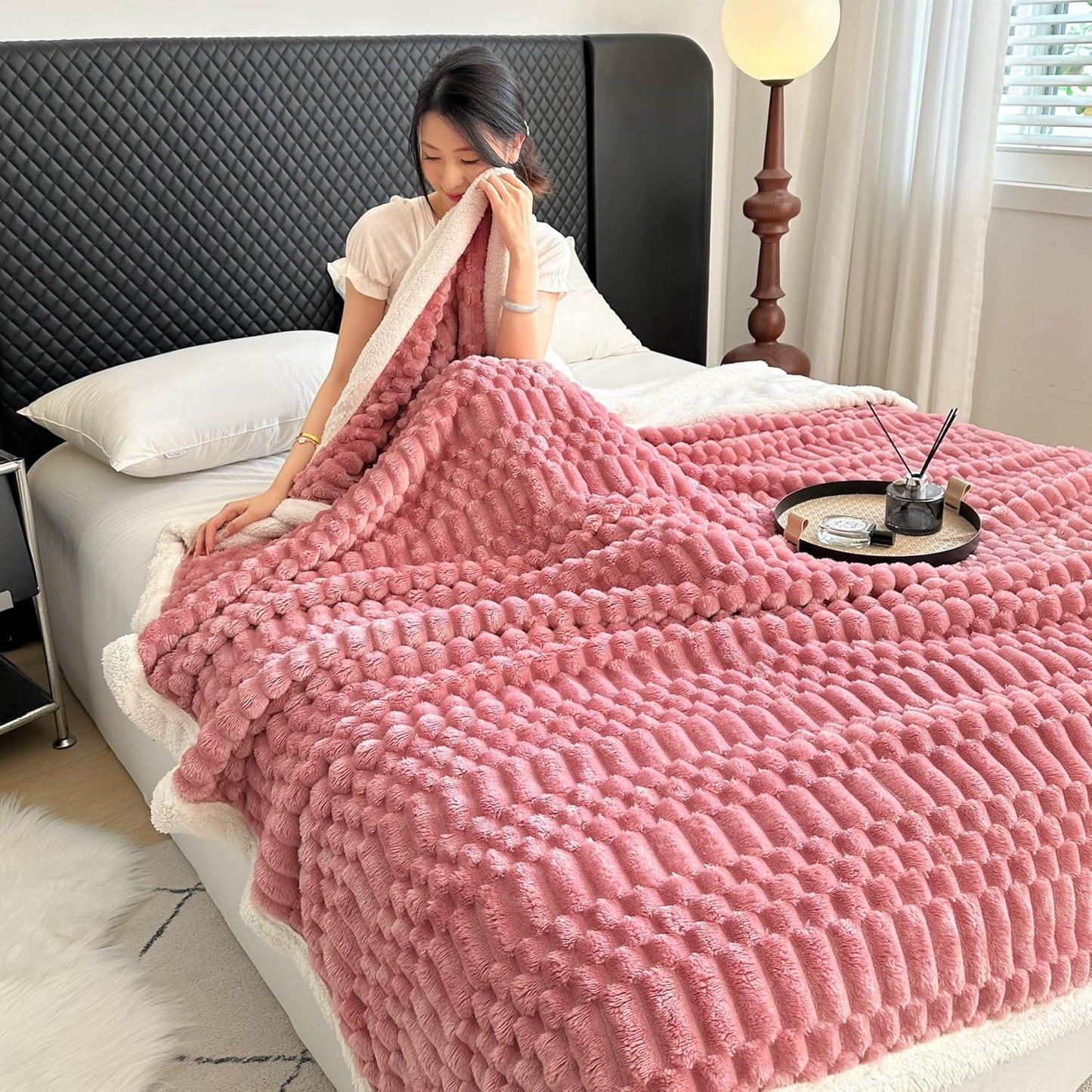 UKELER Sherpa Bed Blanket 80 × 90 inch, Ultra Soft Queen Size Throw Blankets for All Season, 470 GSM Cozy Plush Striped Fleece Blanket for Bedroom Living Room Dorm Hostel Sofa Camping, Pink
