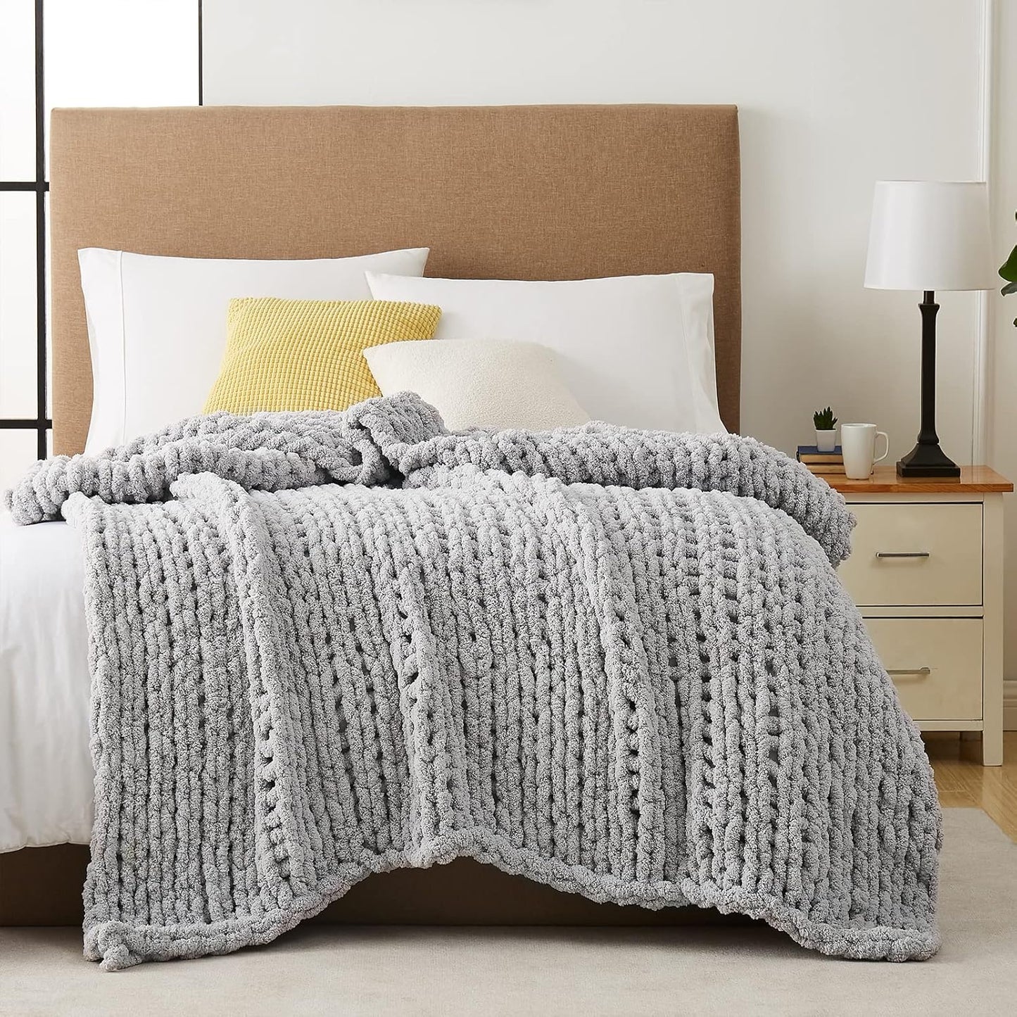 L'AGRATY Chunky Knit Blanket Throw: 72''x84'' Chenille Chunky Knitted Throw Blanket for Bed Couch - Handmade Thick Big Cable Knit Blanket - Large Chunky Crochet Rope Blanket for Home Decor(Grey)