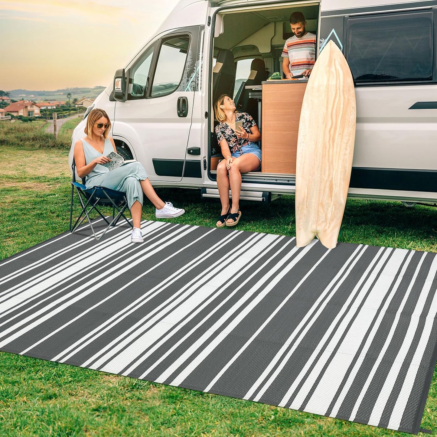 Waterproof Outdoor Rug 8x10 Contemporary Reversible Plastic Straw Rug, Easy Cleaning Striped Patio Carpet, UV-Resistant Indoor Outdoor Floor Cover for RV, Porch, Deck, Backyard, Grey